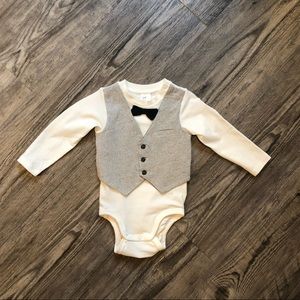 BABY HM ONESIE DRSSY